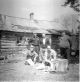 Antoine Lavoie et fils Victor, Paul, Edgar, Lucien,
Rivière Noire, Québec Antoine Lavoie et fils Victor, Paul, Edgar, Lucien,
Rivière Noire, Québec